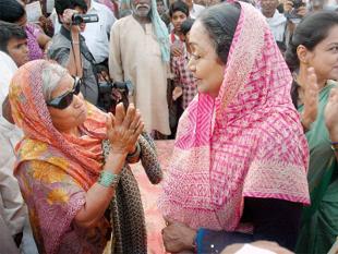      Meira Kumar busy in Sasaram